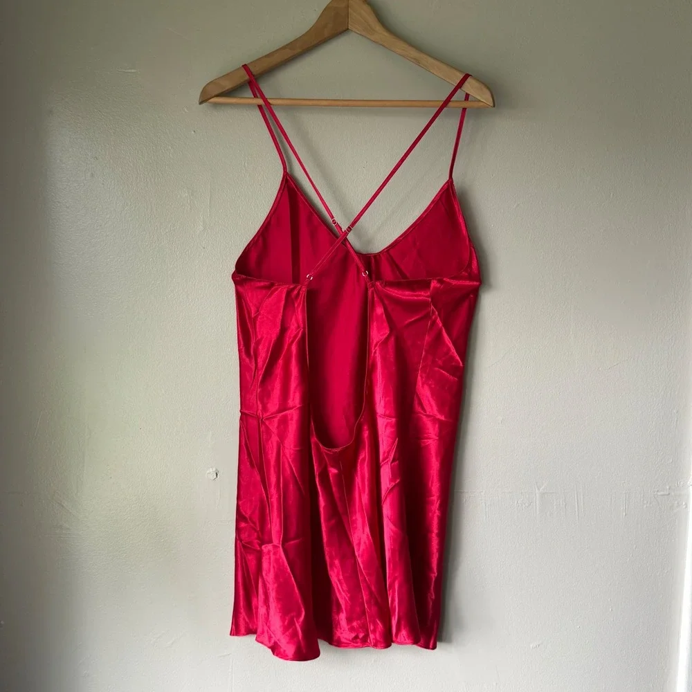 Victoria's Secret red Satin Slip Nightgown Open Back Chemise L